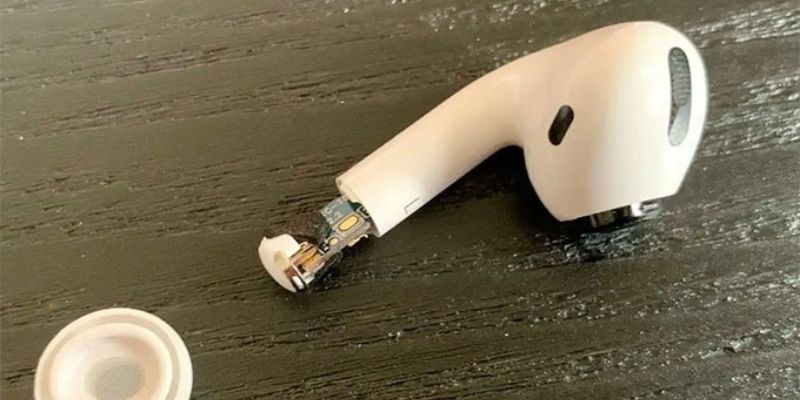 Airpod rơi có sao không sẽ làm âm thanh bị ảnh hưởng tệ