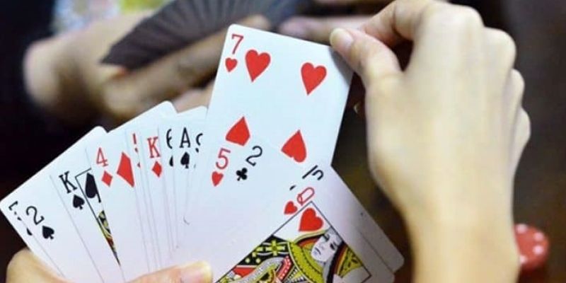 Tìm hiểu đôi nét về luật tới trắng tiến lên miền nam